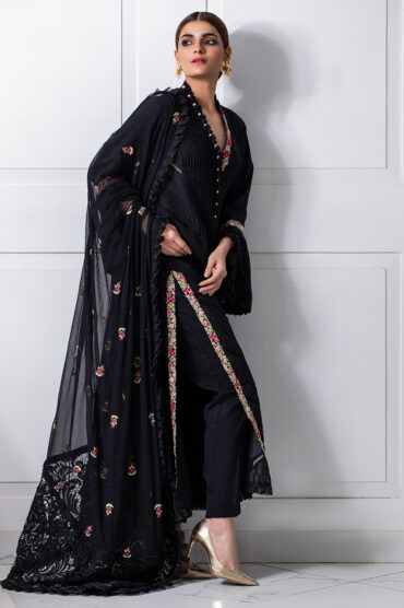 Shaista Lodhi in Shehrnaz - Latest Pakistani Designer Dress Online Store