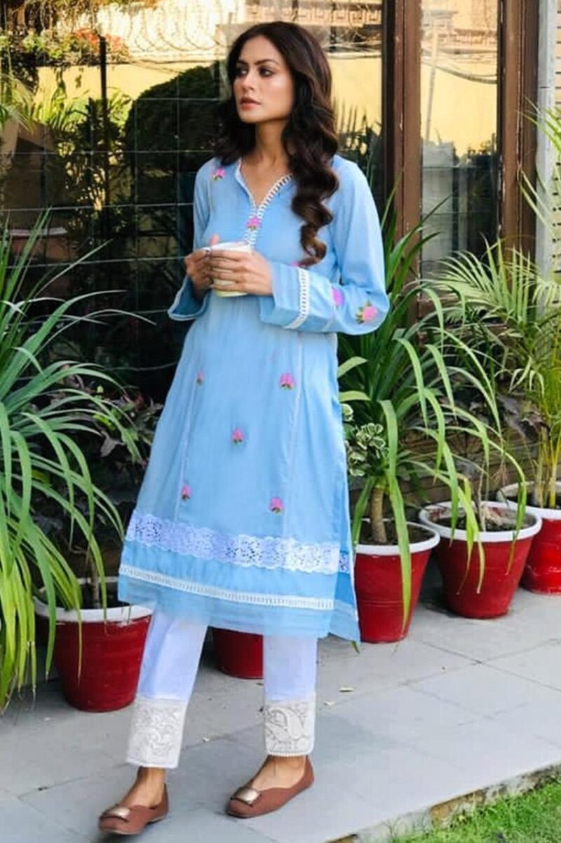 Urshia Hussain worn Shehrnaz-shk-725