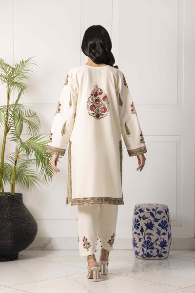 luxury-pakistani-designers-shk-1032
