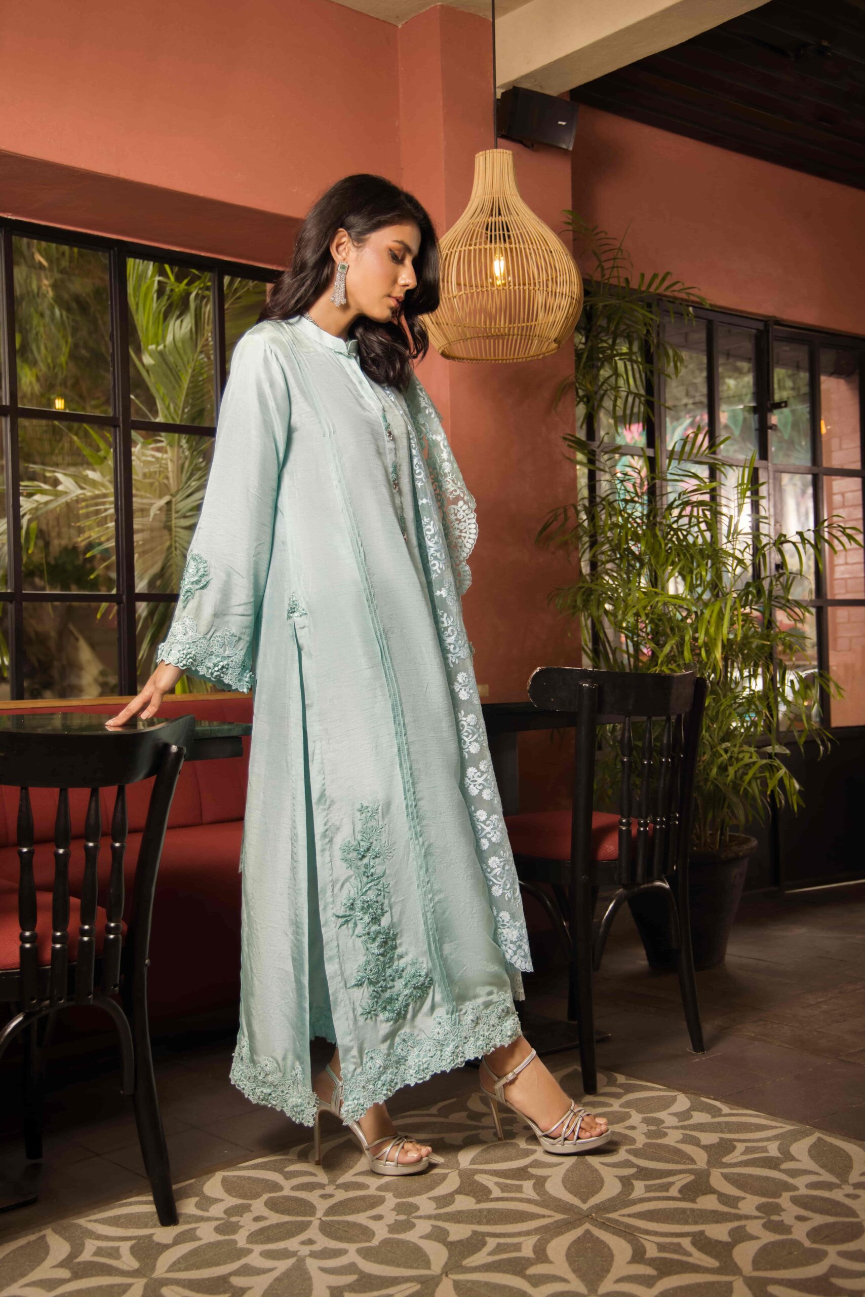 Pakistani Clothing Brands That Ship To USA SHK 1144