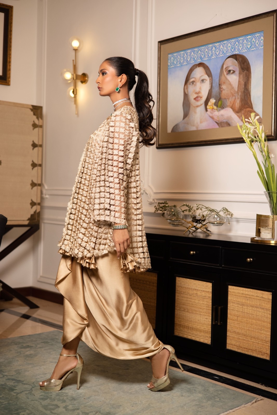 Mona Cape Affordable Luxury Pret Brands In Pakistan