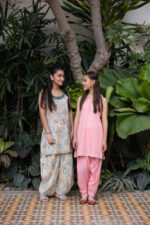 Where to buy kids dresses in Pakistan