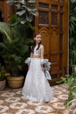 Buy kids clothes online in Pakistan