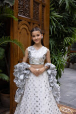 Buy kids clothes online in Pakistan