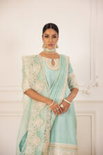 Women Designer Dresses in Pakistan Onine