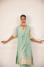 Women Designer Dresses in Pakistan Onine