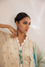 designer dresses online pakistan