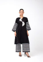 0V0A9717-2 black embroidered shirt with azaar