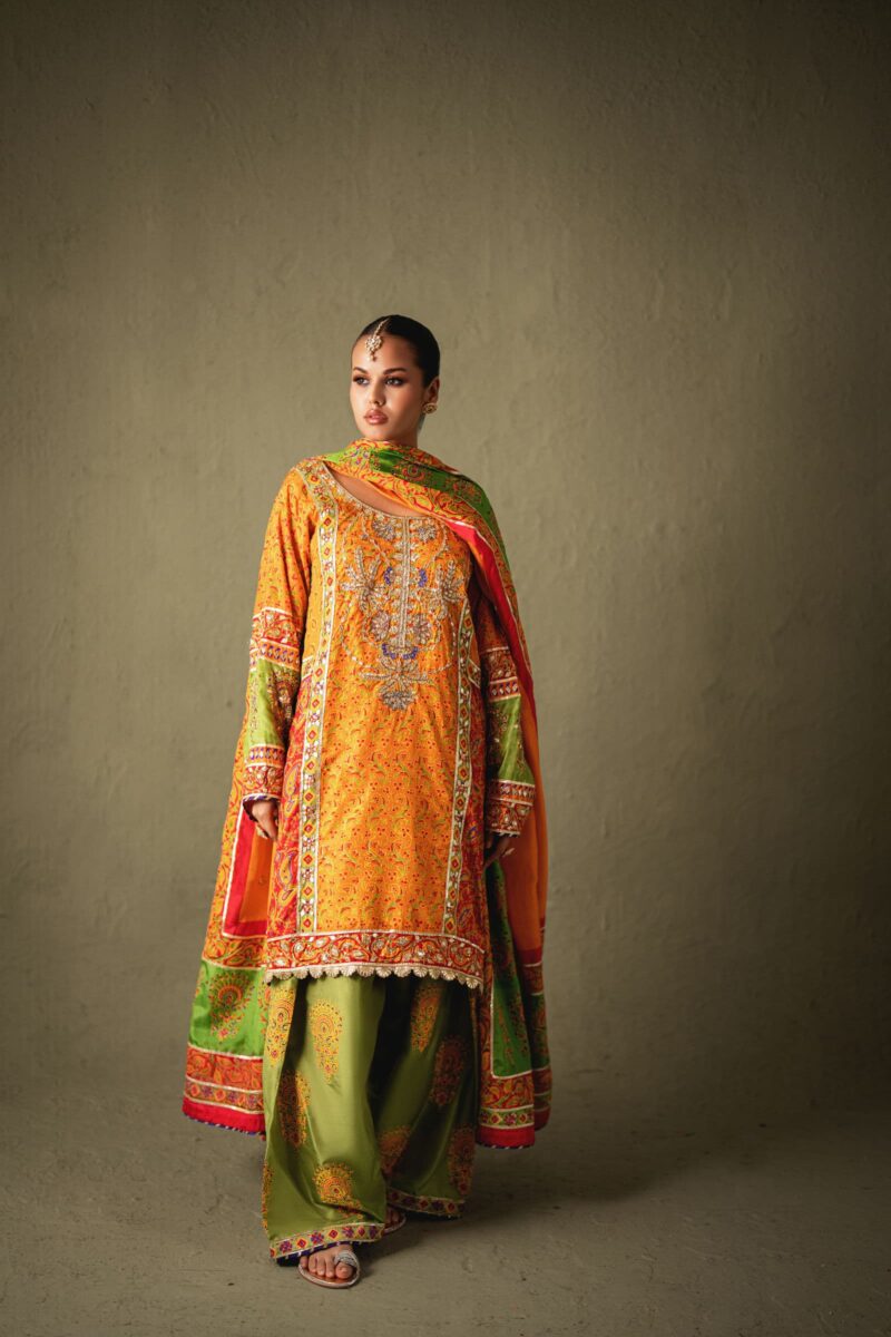 Designer Pakistani Clothing Online