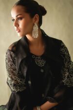 DSC09858 Pakistani Designer Cape Suit