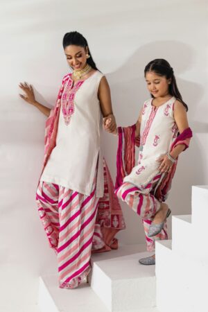 Embroidered Cotton Net Kurta